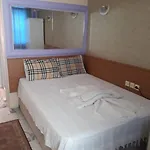 Brand Hotel *