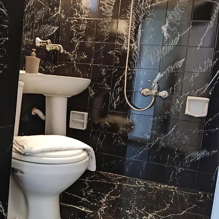 Brand Szálloda *