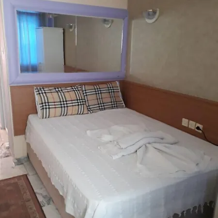 Brand Szálloda *